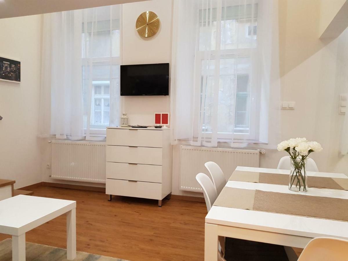 Renaissance Studio Apartment Budapest Exterior photo